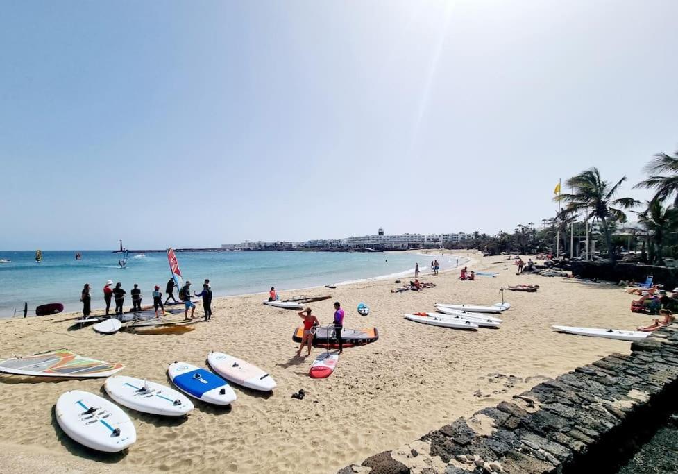Pequeno Bungalow Firt Line Of The Sea Costa Teguise Dış mekan fotoğraf